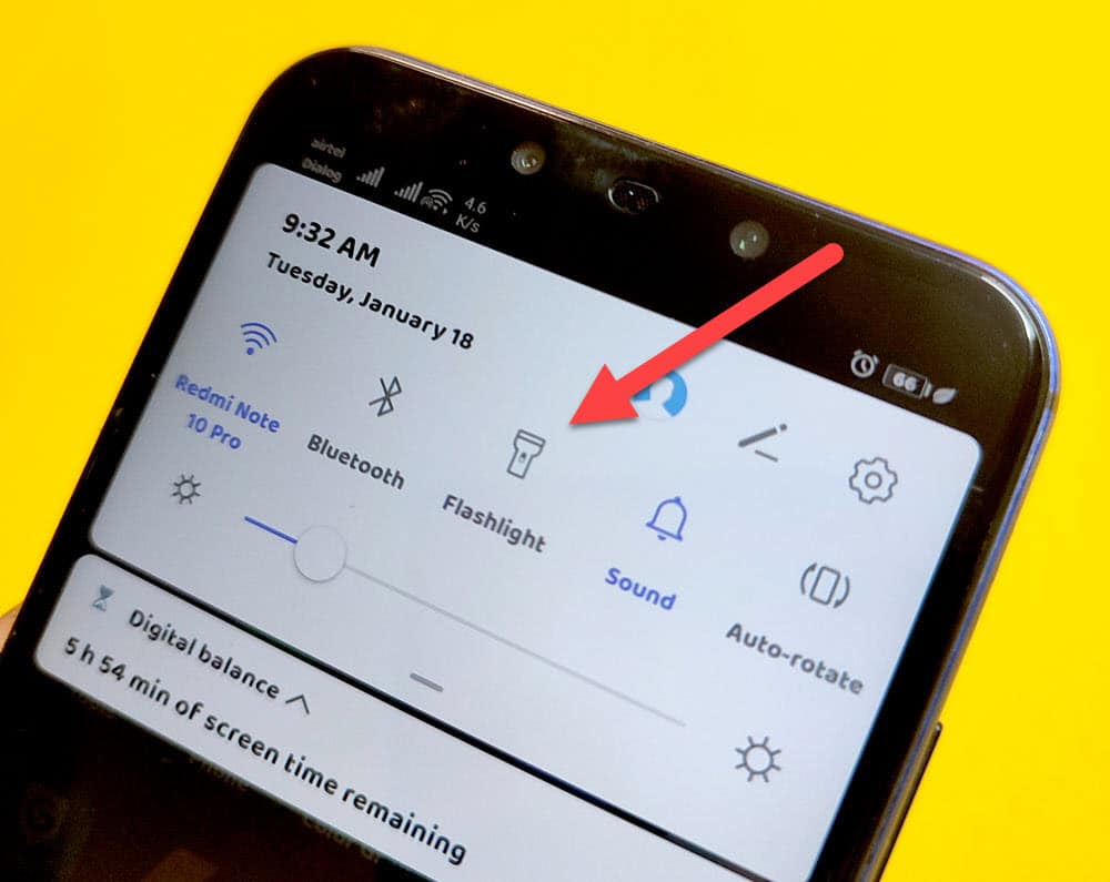Flashlight on Quick Settings